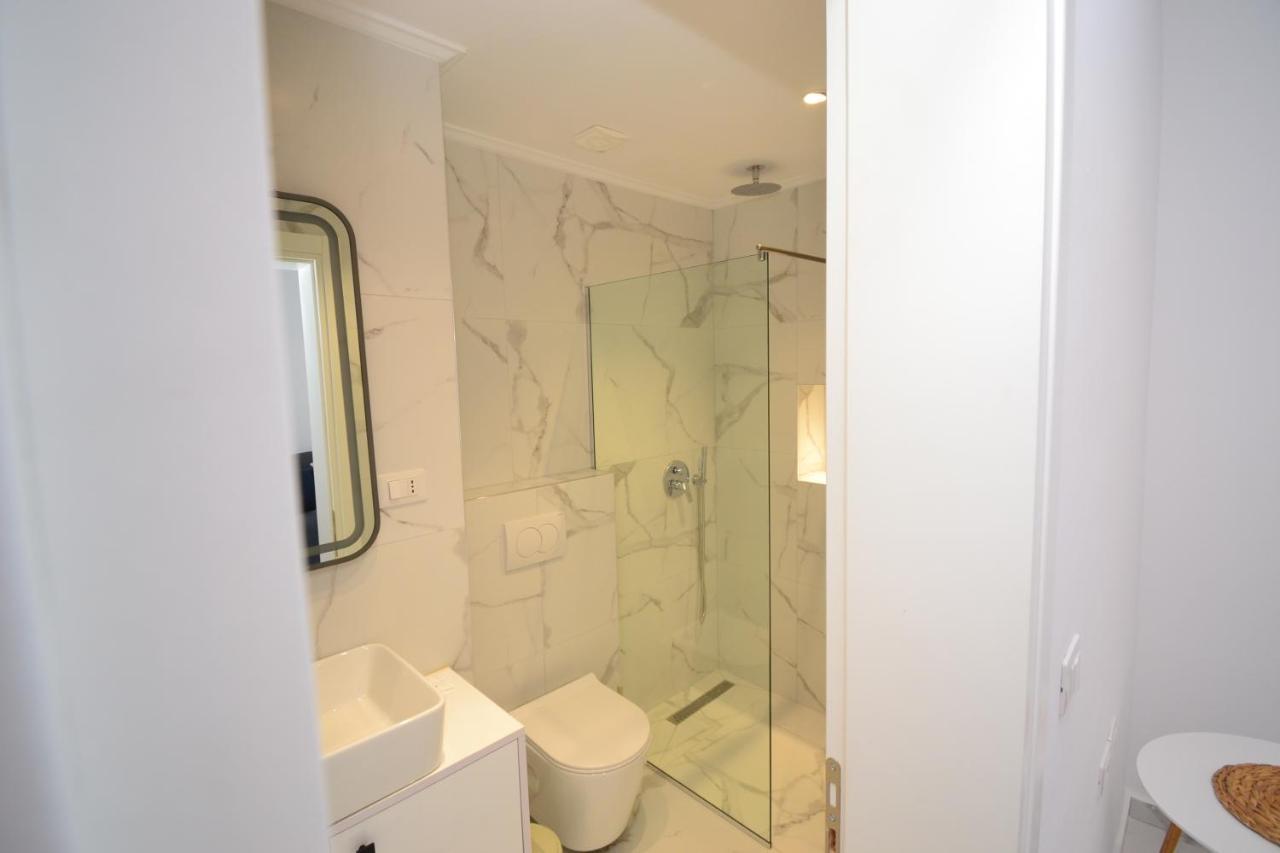 E&L Luxury Apartments Саранде Екстериор снимка