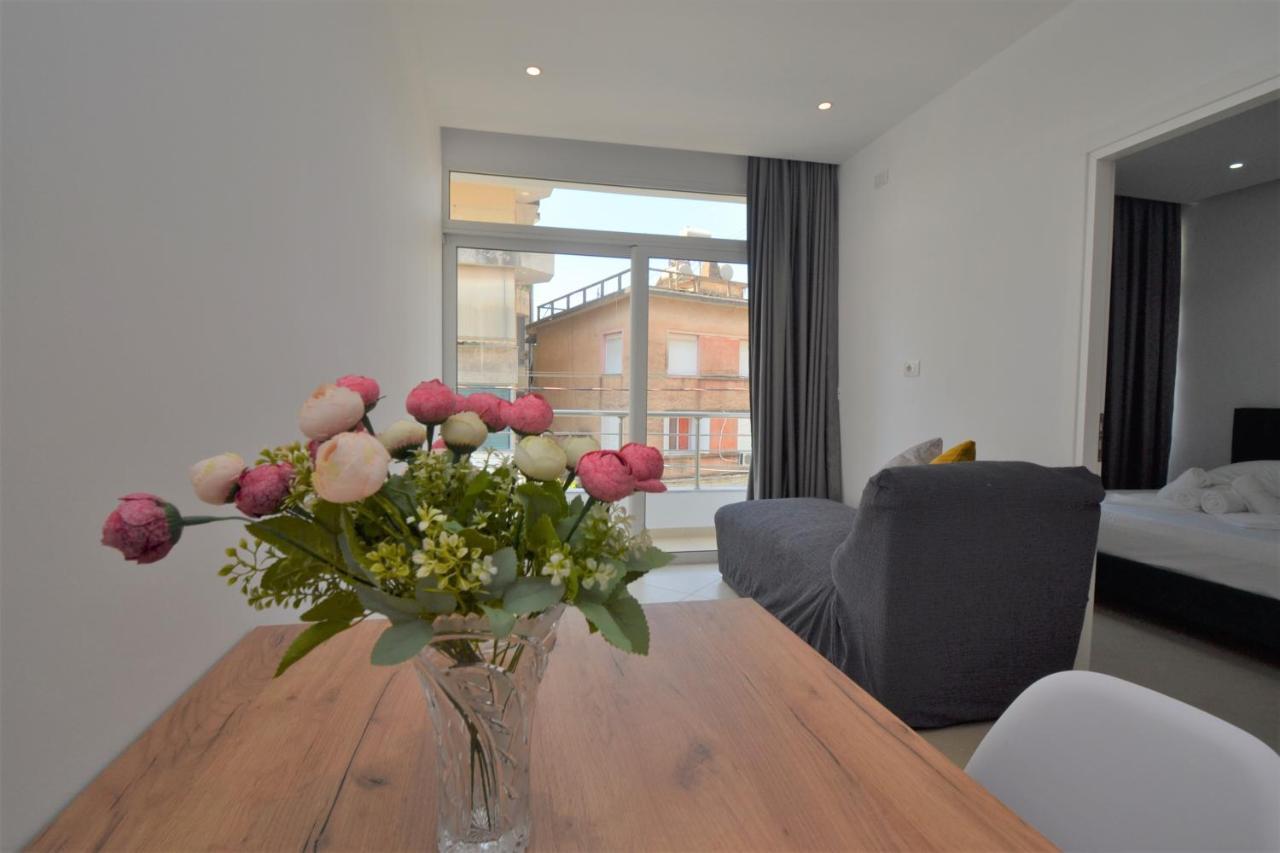 E&L Luxury Apartments Саранде Екстериор снимка