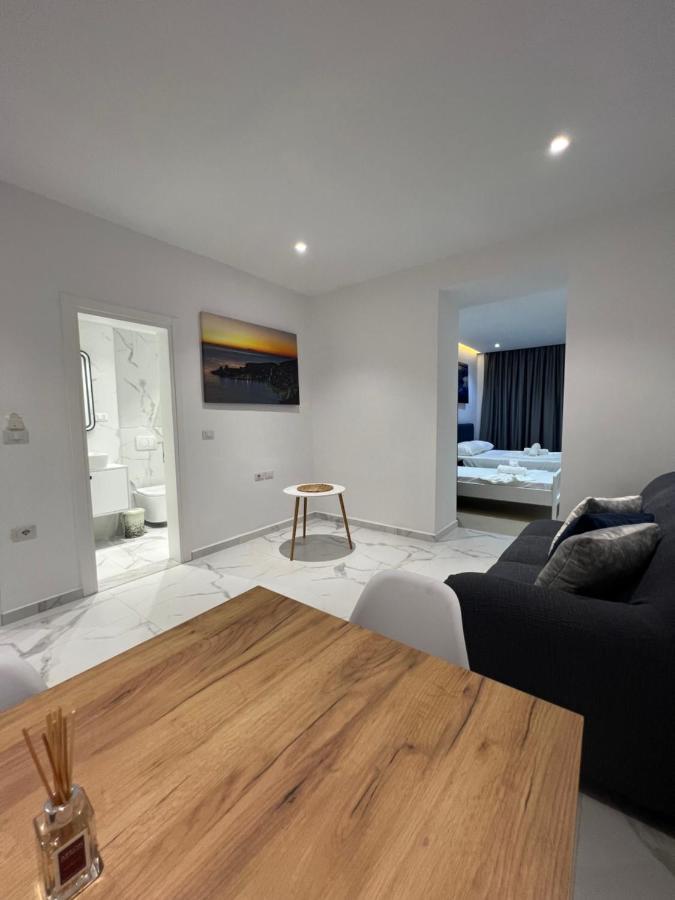 E&L Luxury Apartments Саранде Екстериор снимка